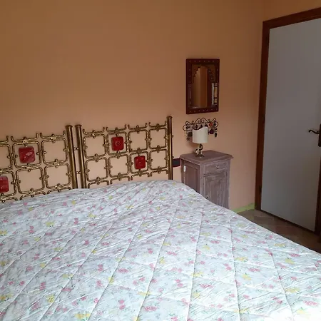 Gualdo Piscina Vista Mare ヴィラ カポリーヴェリ