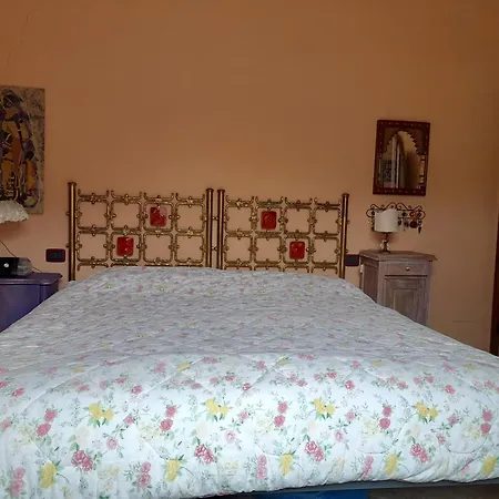 Gualdo Piscina Vista Mare * カポリーヴェリ