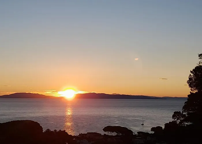 Gualdo Piscina Vista Mare 빌라 *